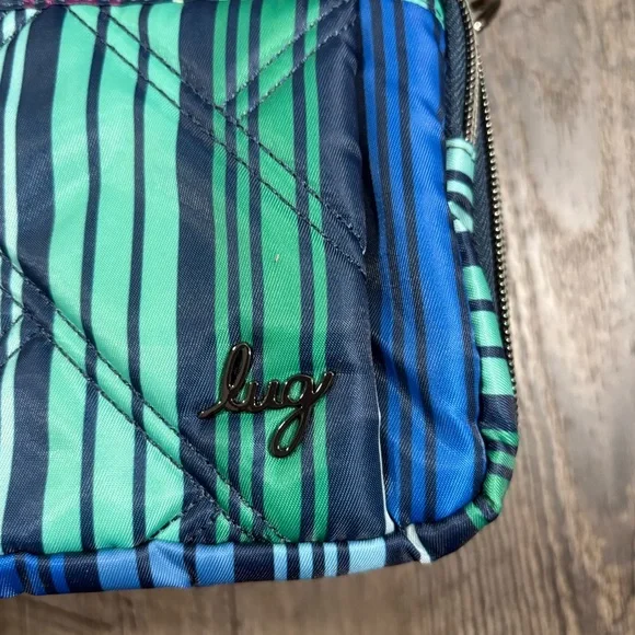 LUG Scoop SE Crossbody Bag - Picture 5 of 7